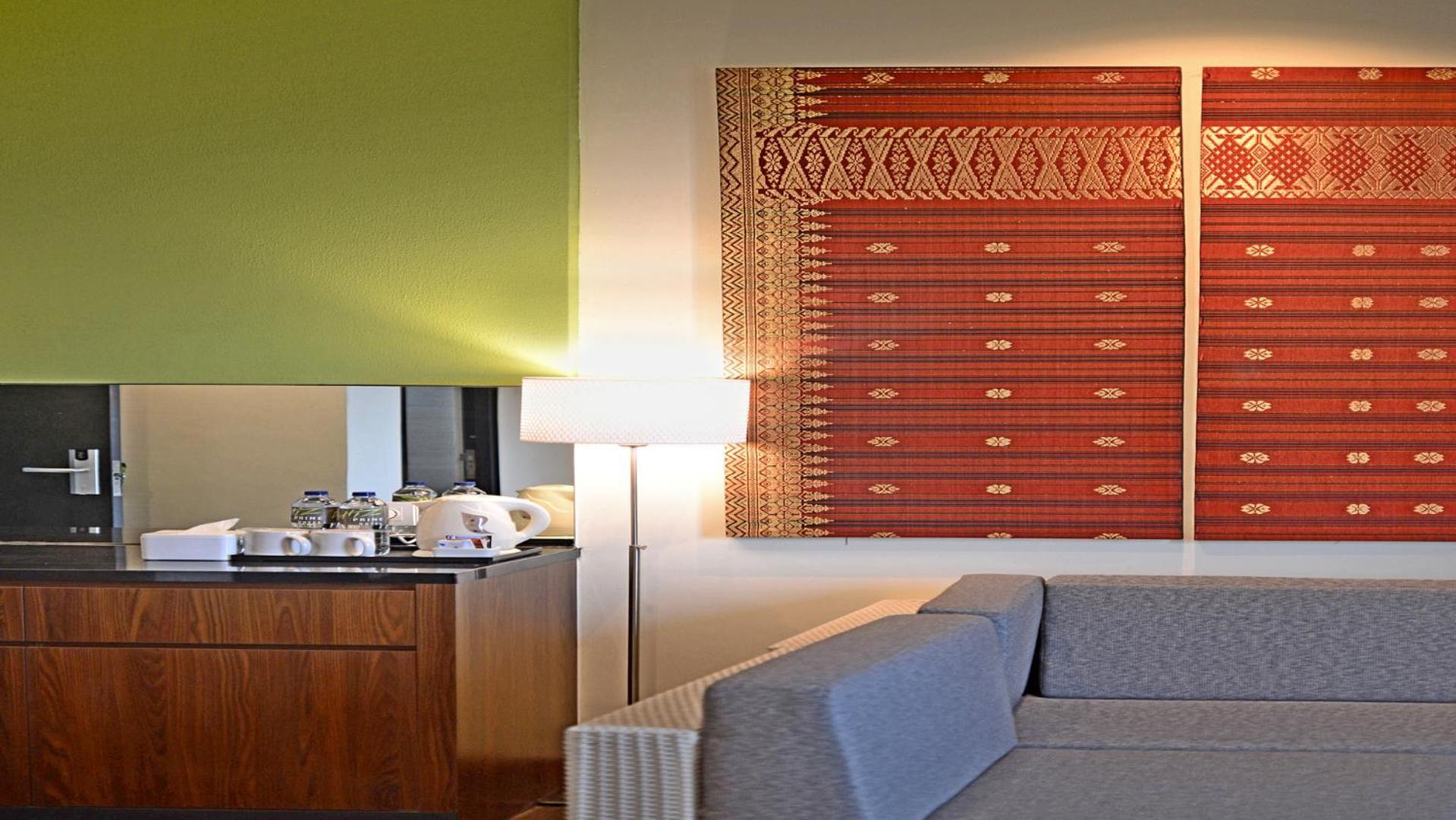 Whiz Prime Hotel Khatib Sulaiman Padang Εξωτερικό φωτογραφία