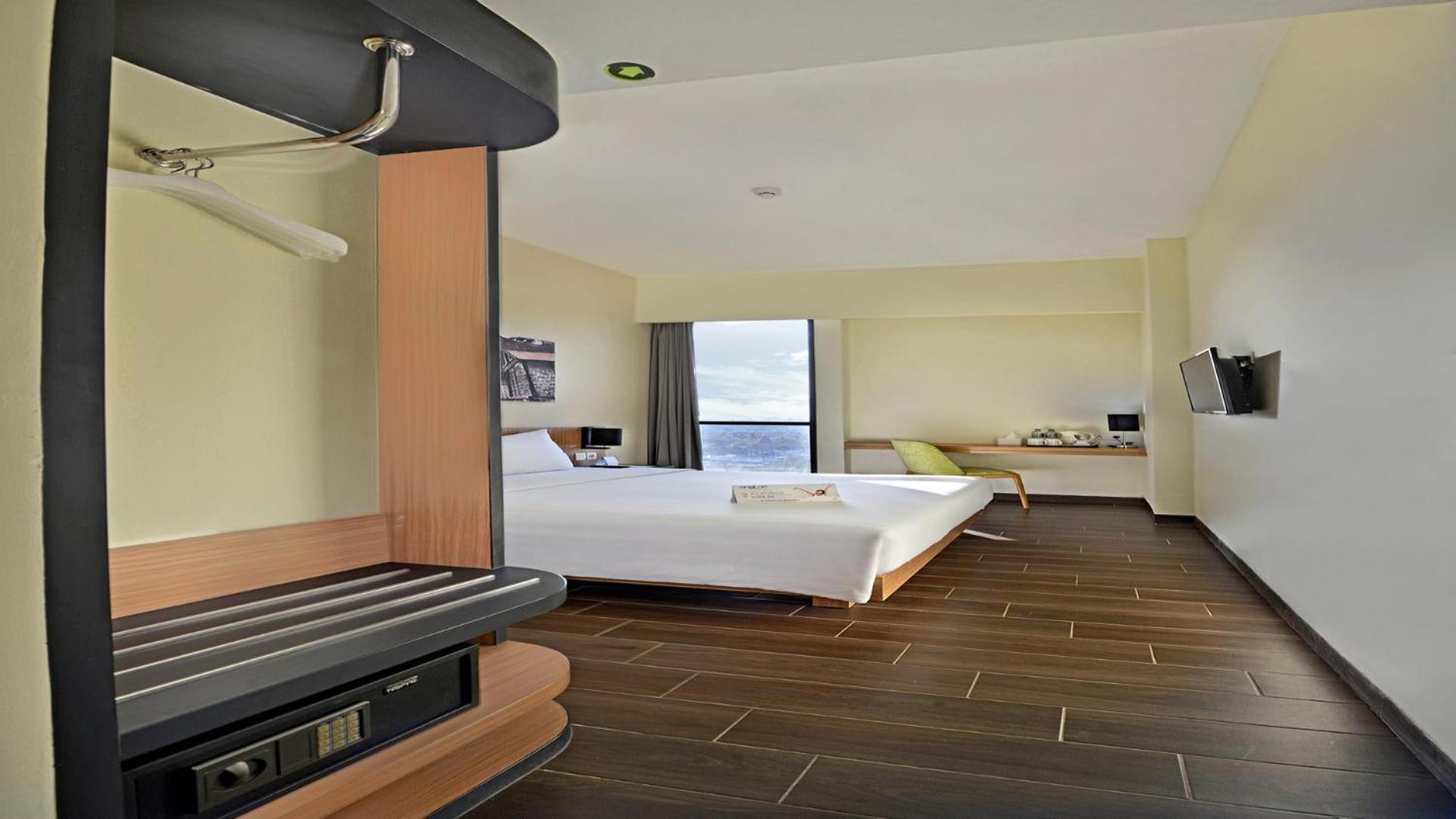 Whiz Prime Hotel Khatib Sulaiman Padang Εξωτερικό φωτογραφία